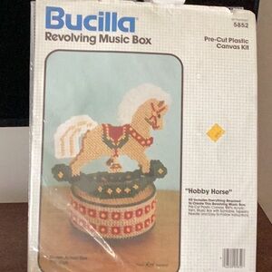 Craft Holiday Decor Hobby Horse Kit - Red, Green, Gold